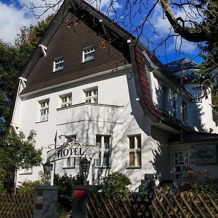 Hotel Landhaus Schlachtensee Berlim Exterior foto