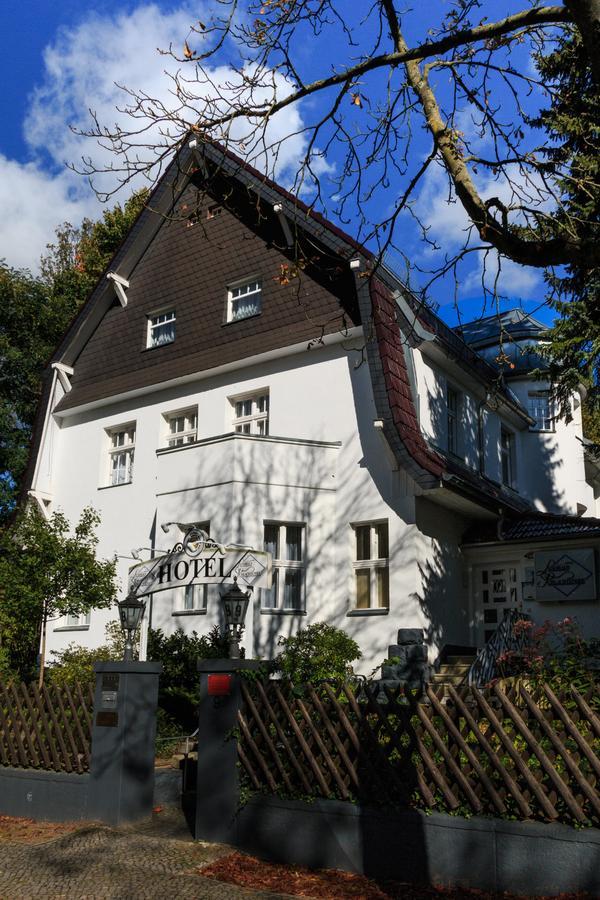 Hotel Landhaus Schlachtensee Berlim Exterior foto